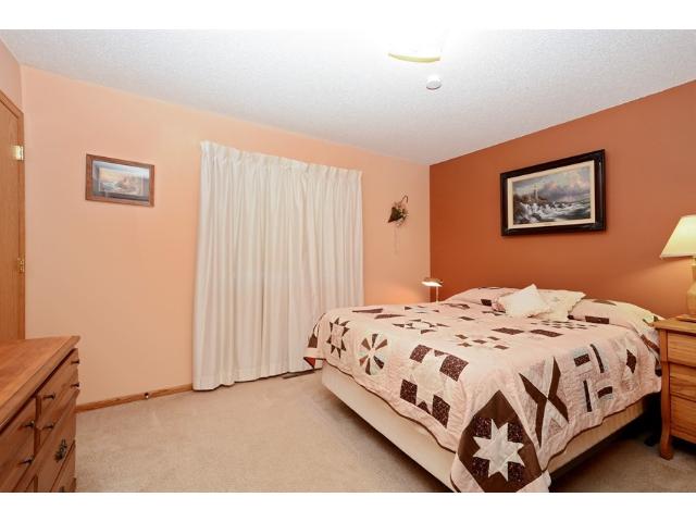 210 Sunrise Ln, Champlin, MN 55316 photo 4