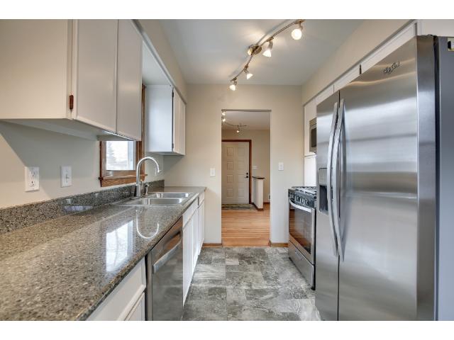 1127 Gresham Ave N, Saint Paul, MN 55128 photo 7