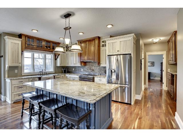 1755 Chateau Way, Maple Plain, MN 55359 photo 4