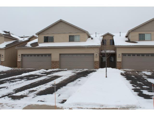 1032 Manor Ct, Saint Cloud, MN 56303 photo 2