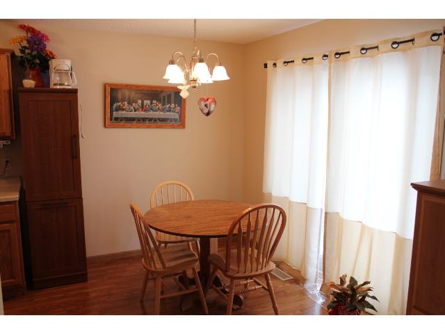 1032 Manor Ct, Saint Cloud, MN 56303 photo 4