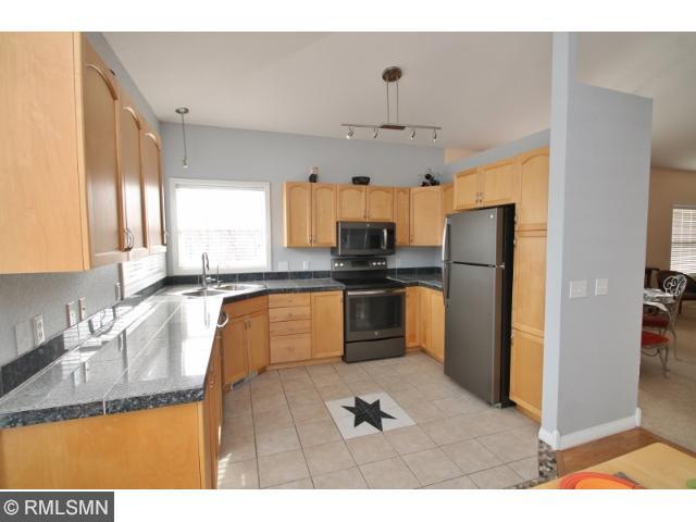 501 Cascade Dr, Chaska, MN 55318 photo 7