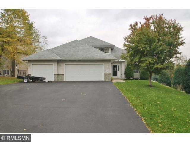501 Cascade Dr, Chaska, MN 55318 photo 2
