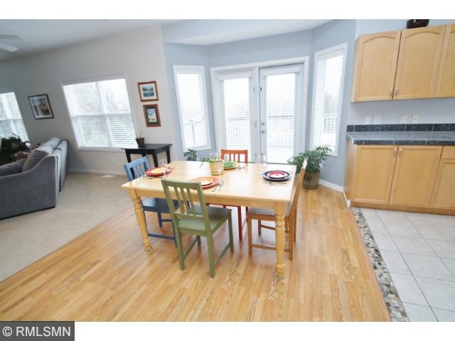 501 Cascade Dr, Chaska, MN 55318 photo 9