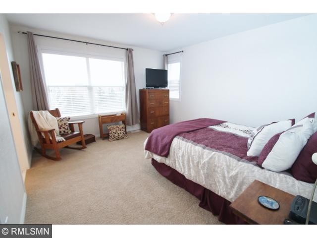 501 Cascade Dr, Chaska, MN 55318 photo 12