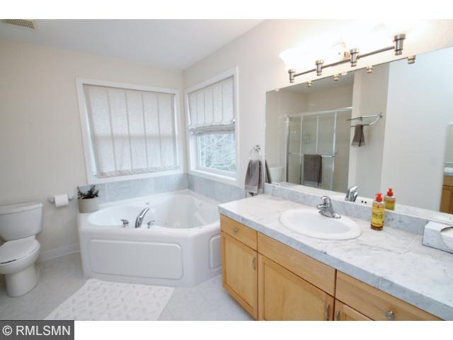 501 Cascade Dr, Chaska, MN 55318 photo 13