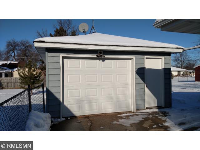 1915 6th Ave SE, Austin, MN 55912 photo 2