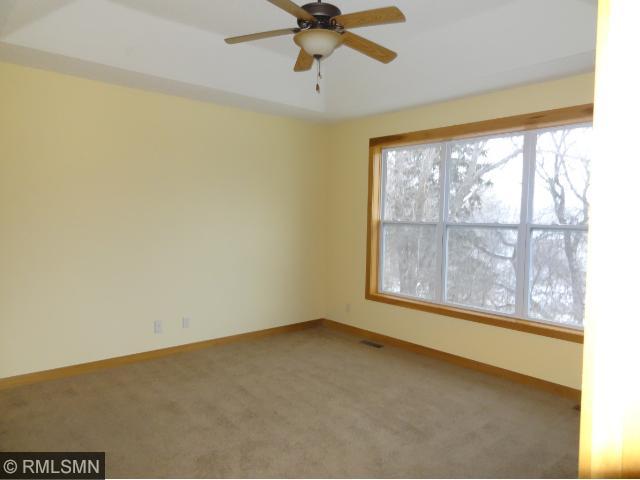 10043 Lee Dr, Eden Prairie, MN 55347 photo 7