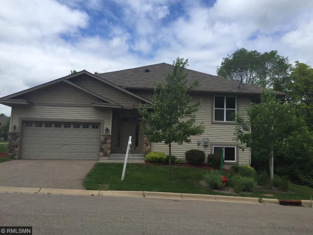 10043 Lee Dr, Eden Prairie, MN 55347 photo 1