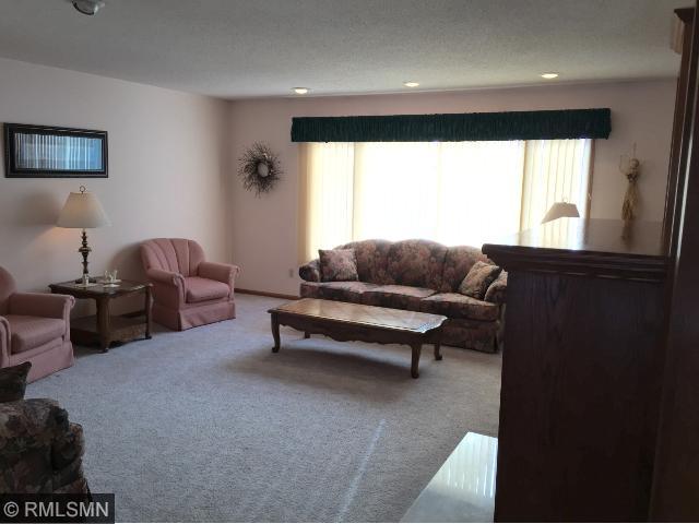 1215 Maple Ln, Faribault, MN 55021 photo 4
