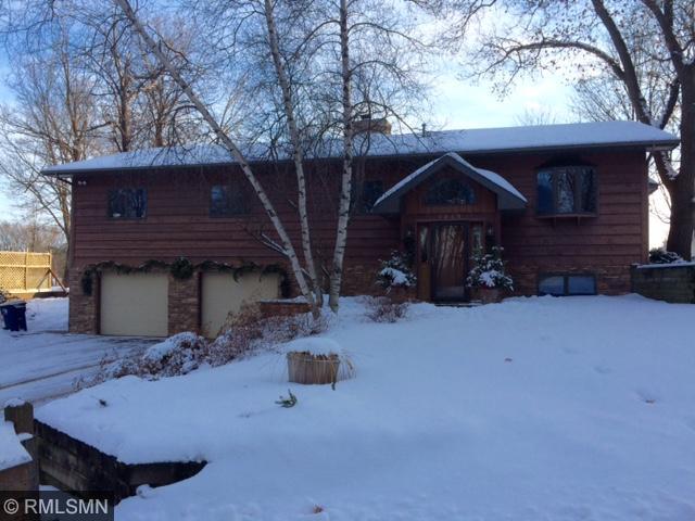 1215 Maple Ln, Faribault, MN 55021 photo 1