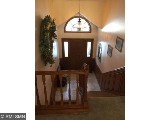 1215 Maple Ln, Faribault, MN 55021 photo 2