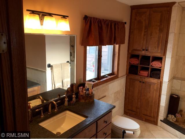 1215 Maple Ln, Faribault, MN 55021 photo 11