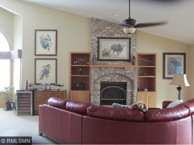 1492 Violet Ln, Eagan, MN 55122 photo 5