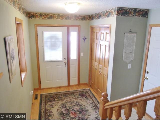 1205 18th St E, Glencoe, MN 55336 photo 2