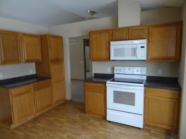 1104 1st St SE, Faribault, MN 55021 photo 4