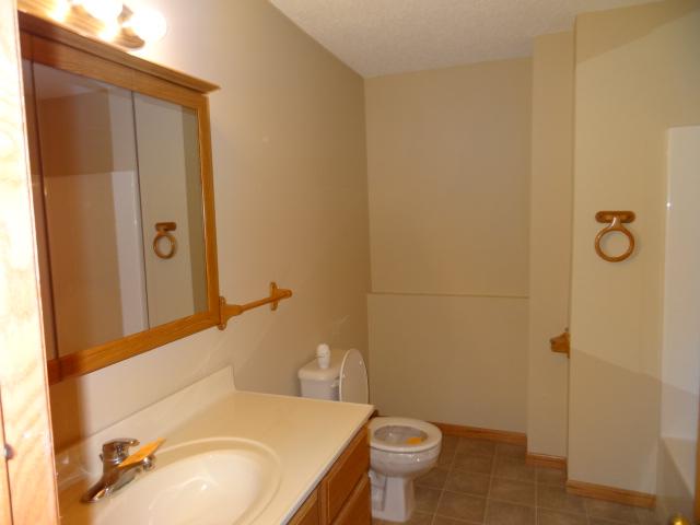 1104 1st St SE, Faribault, MN 55021 photo 17