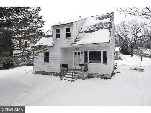 1004 Mills Pl, Faribault, MN 55021 photo 1