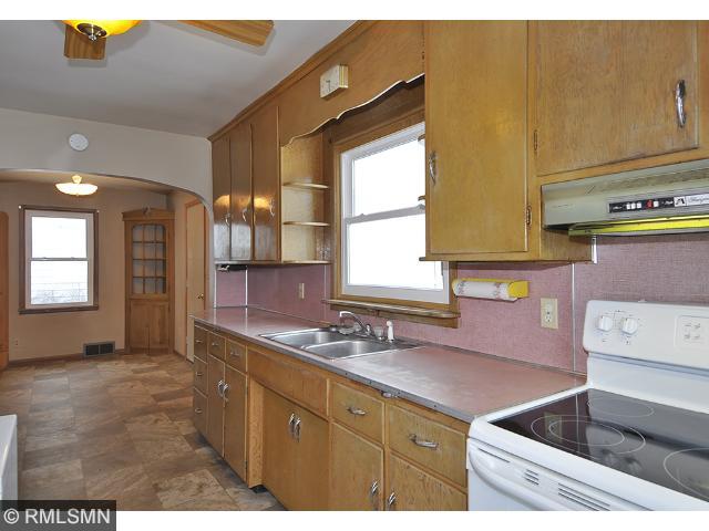 1004 Mills Pl, Faribault, MN 55021 photo 9