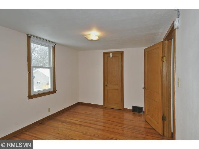 1004 Mills Pl, Faribault, MN 55021 photo 6