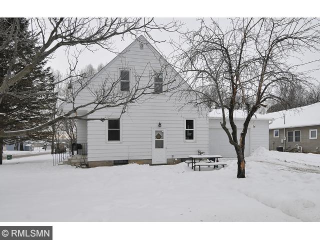 1004 Mills Pl, Faribault, MN 55021 photo 2