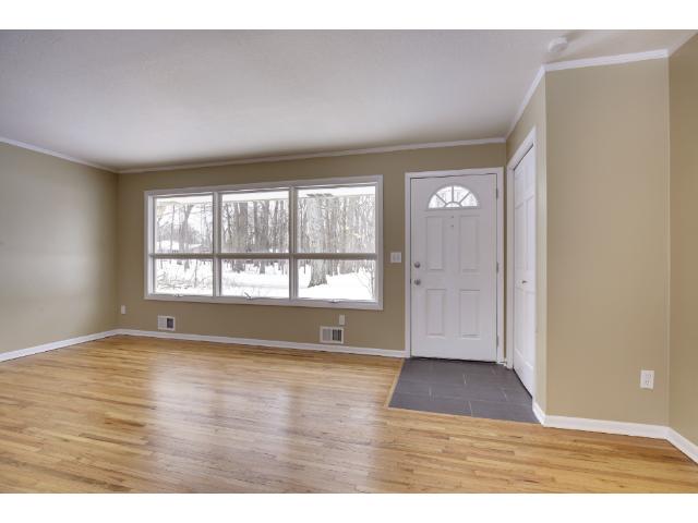 65 Pleasant Ln E, Excelsior, MN 55331 photo 2