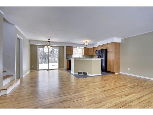 65 Pleasant Ln E, Excelsior, MN 55331 photo 3