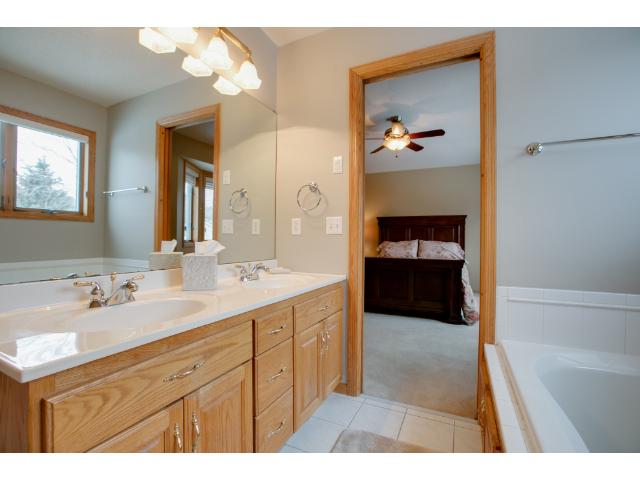 5810 Three Oaks Ave, Maple Plain, MN 55359 photo 8