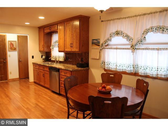 206 7th St E, Glencoe, MN 55336 photo 5