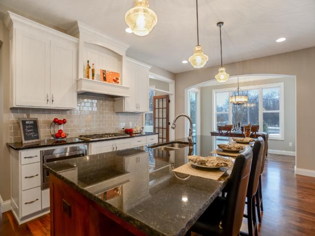 10700 Three Oaks Ln, Champlin, MN 55316 photo 8