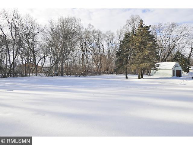 1933 7th St NW, Faribault, MN 55021 photo 2