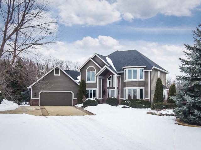 8200 Halstead Dr, Mound, MN 55364 photo 1