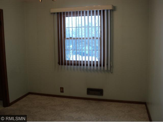 1020 Valley View Rd, Faribault, MN 55021 photo 9
