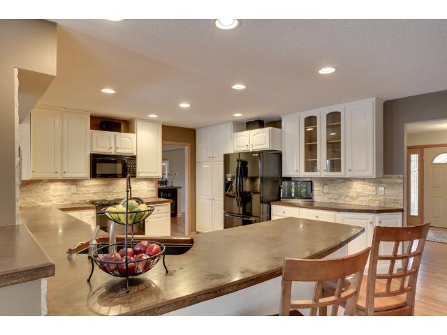 865 Windjammer Ln, Mound, MN 55364 photo 4