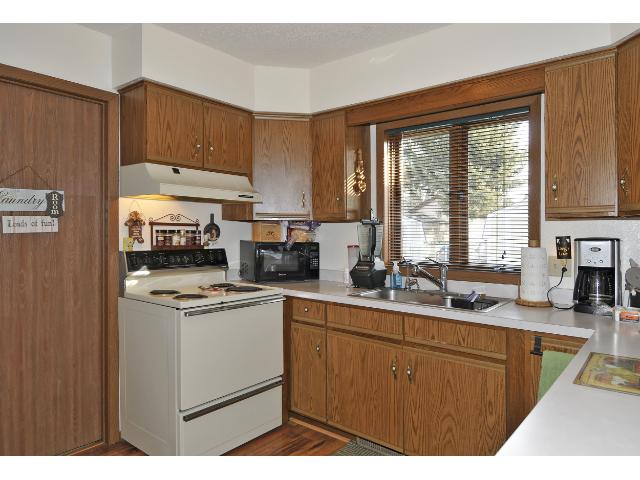 1102 3rd St NE, Waseca, MN 56093 photo 8