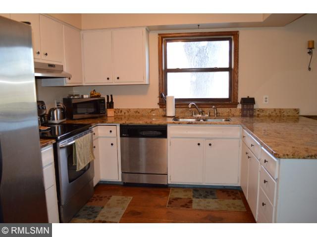 923 Brian Ct, Saint Cloud, MN 56303 photo 5