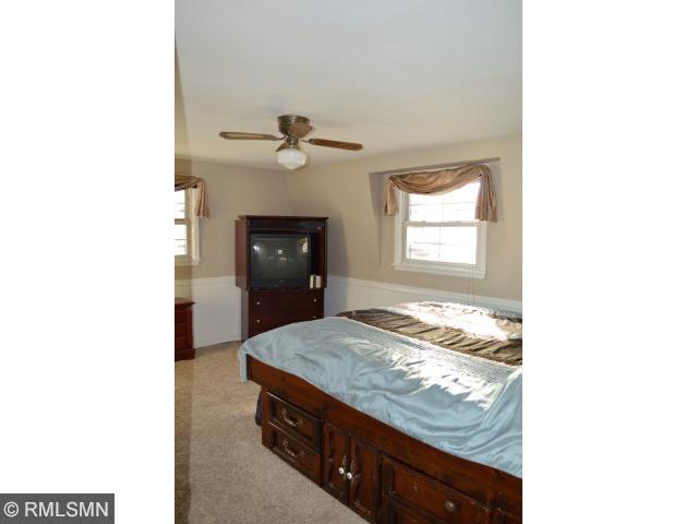 923 Brian Ct, Saint Cloud, MN 56303 photo 10