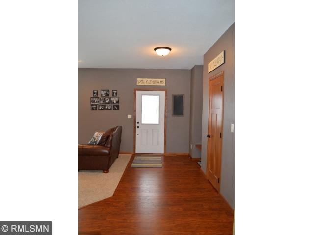 900 Waters Edge Cir, Avon, MN 56310 photo 2