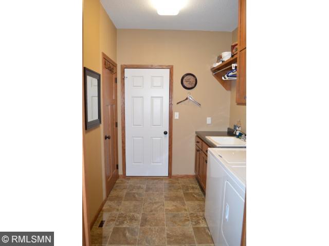 900 Waters Edge Cir, Avon, MN 56310 photo 7