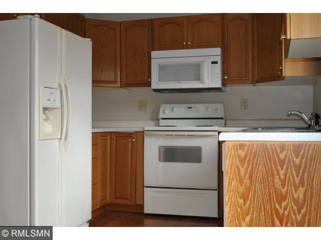 220 Willow Ct, Baldwin, WI 54002 photo 3