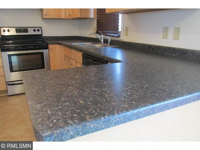 1522 Etna St, Saint Paul, MN 55106 photo 3