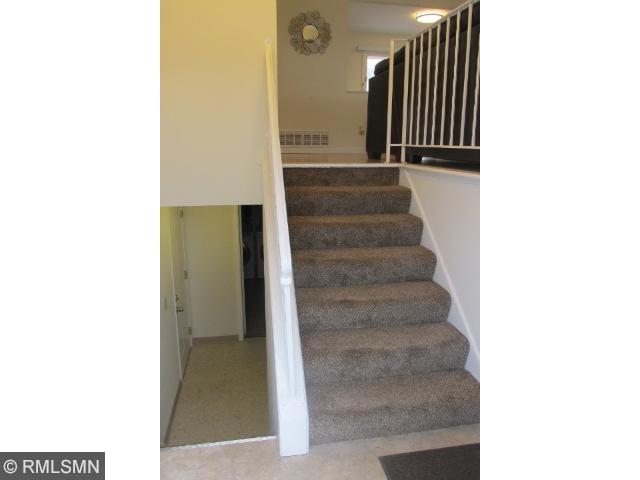 1522 Etna St, Saint Paul, MN 55106 photo 5