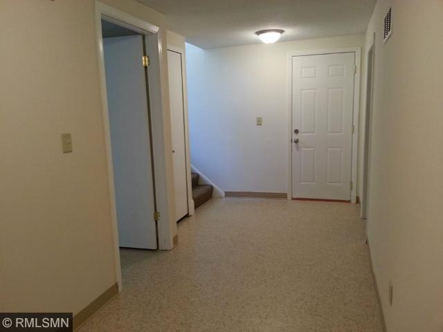 1522 Etna St, Saint Paul, MN 55106 photo 6