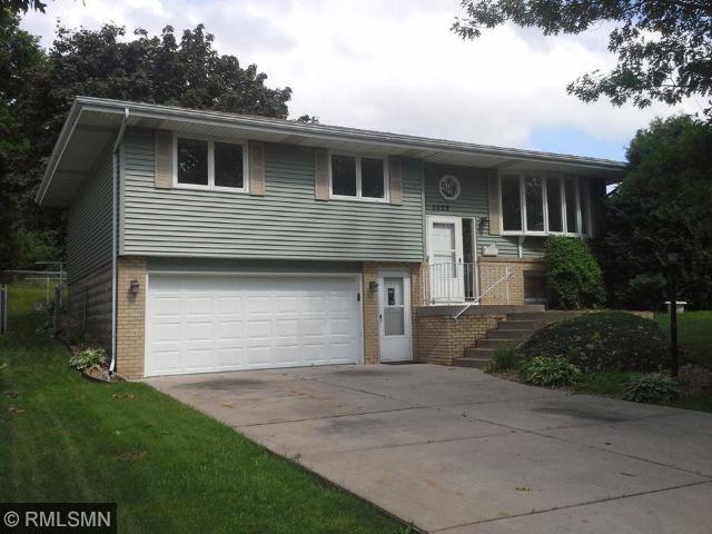 1522 Etna St, Saint Paul, MN 55106 photo 1