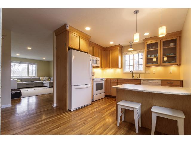 1019 Mitchell Dr, Faribault, MN 55021 photo 1