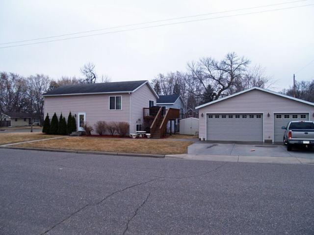 1203 10th Ave SE, Saint Cloud, MN 56304 photo 2