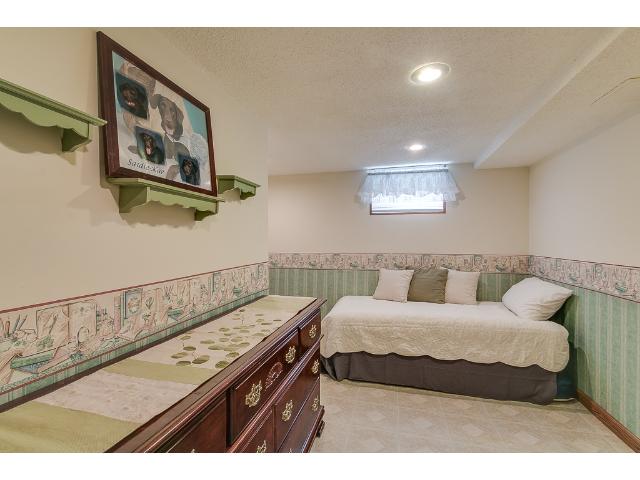 2033 Orange Ave E, Saint Paul, MN 55119 photo 13