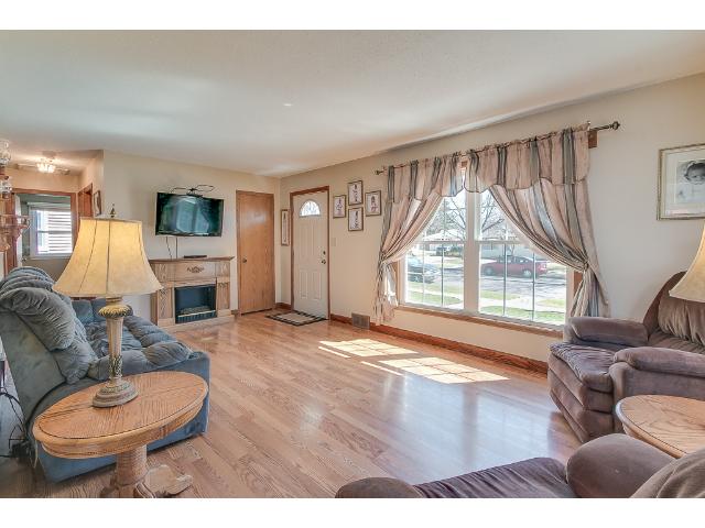 2033 Orange Ave E, Saint Paul, MN 55119 photo 6