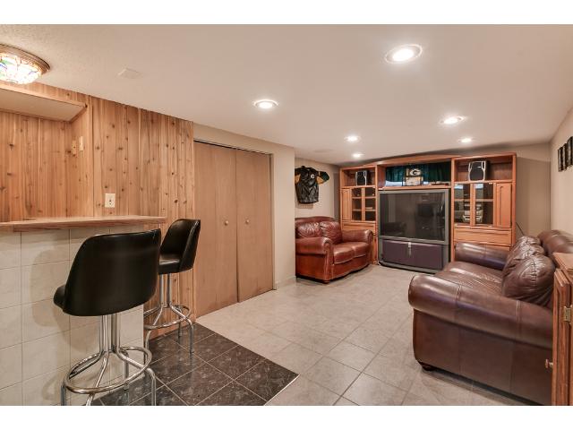 2033 Orange Ave E, Saint Paul, MN 55119 photo 9