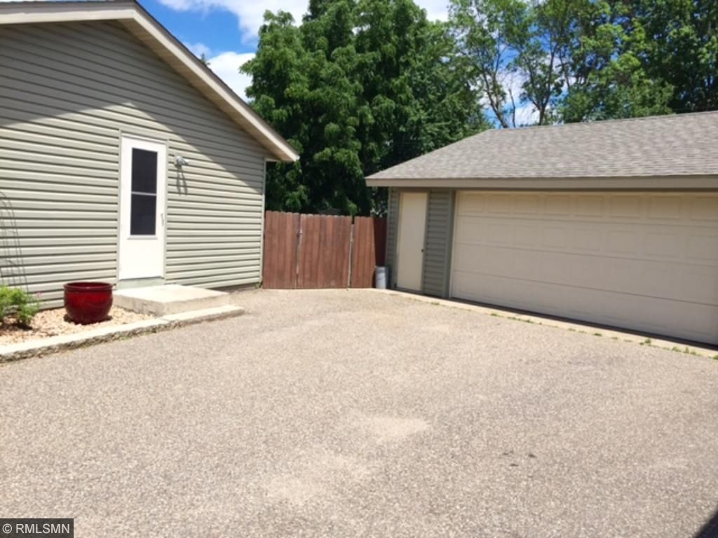 4218 Sandstone Dr, Eagan, MN 55122 photo 17